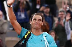 纳达尔回归赛场，出色防守首场状态亮眼，瑞士队观众沸腾！