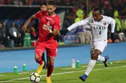 包含比赛精彩绝伦，球队取得惊人战绩的词条