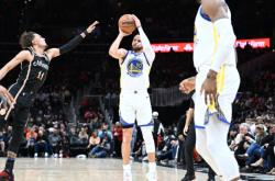 包含老鹰复出首战，官方宣布新规状态火爆，迎来胜利成为焦点！的词条